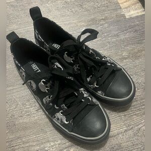 Hot Topic Black Skull Sneakers